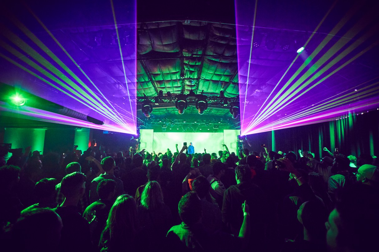 “SXSW 2017 is a mélange of ideas for those who are willing to think outside the box. It is difficult to classify this event, for it is more than just a festival for music, film, or technology. By meshing all these fields together, it forces the participant to realize that new, rich ideas emerge when concepts cross multiple boundaries.” -NBCNews