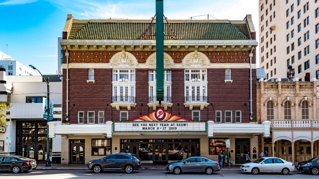 Paramount Theatre-2019-Dates-Jonathan-LaChance Photo by Jonathan LaChance