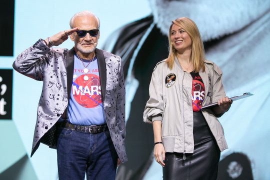Buzz Aldrin at the me Convention with moderator Sarah Cruddas. Copyright Daimler AG