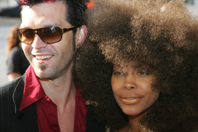 Doyle Bramhall II & Erykah Badu