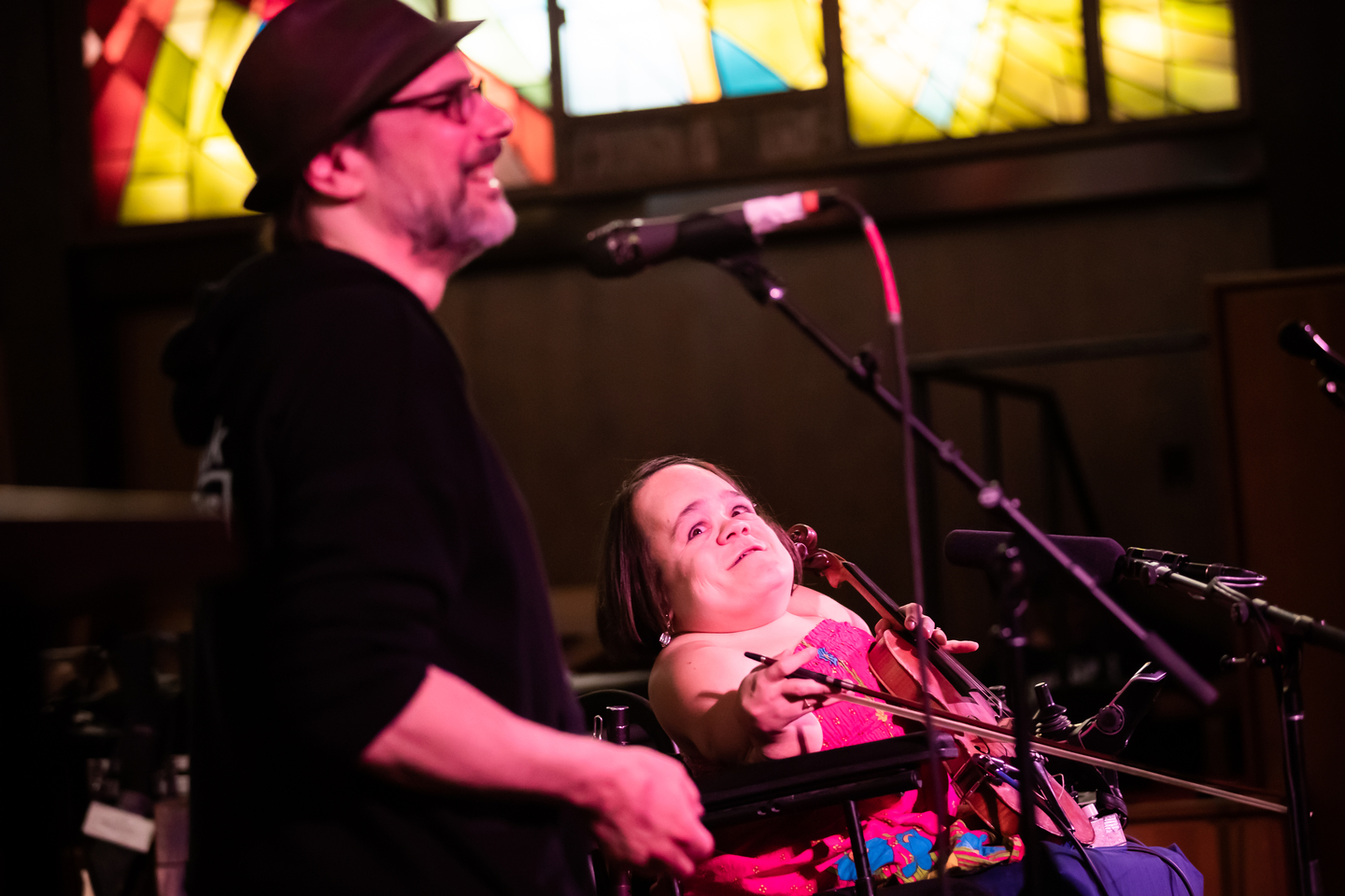 Bob Boilen interviews Gaelynn Lea at the Tiny Desk Family Hour