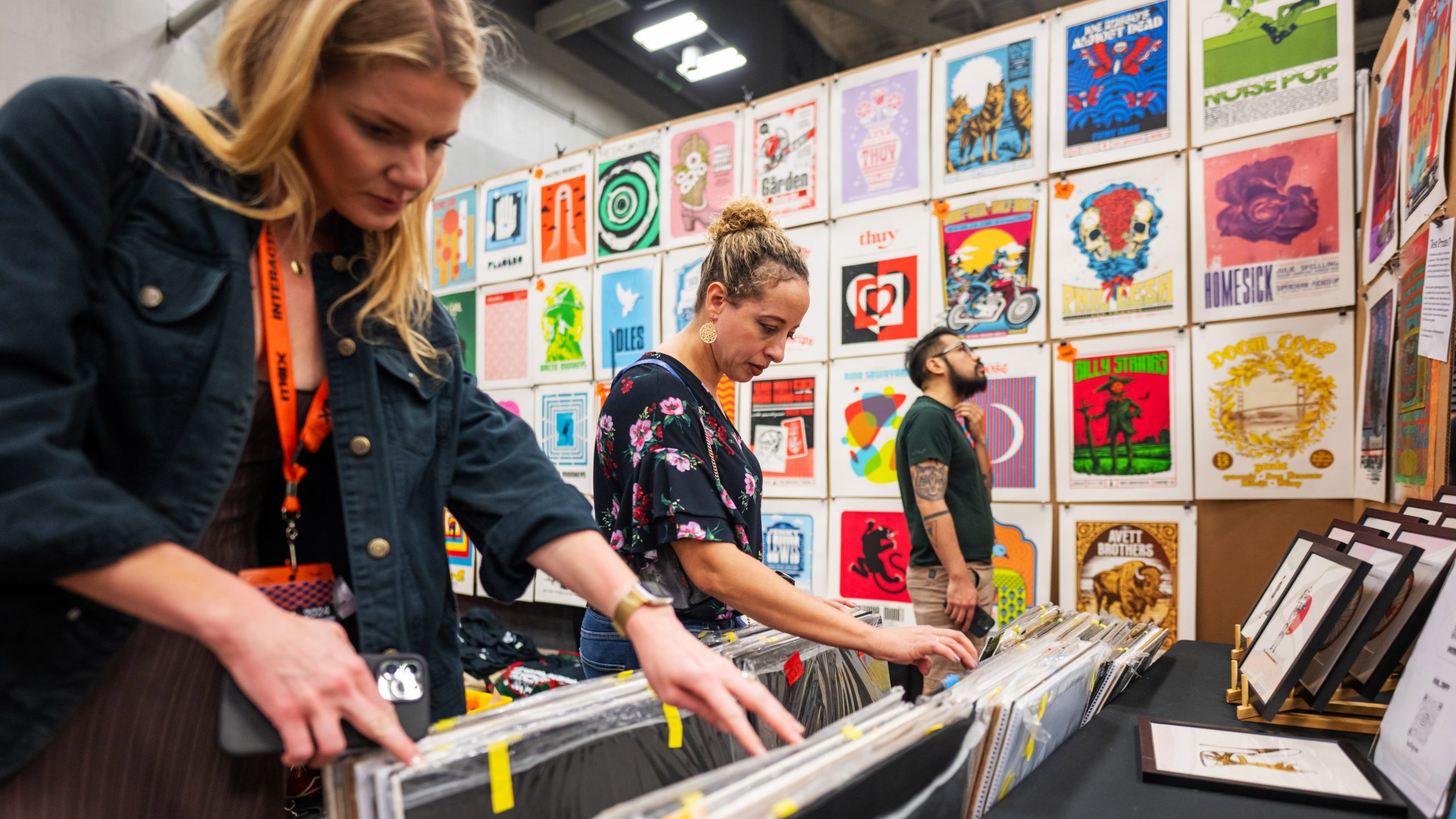 FlatStock – Photo by Tico Mendoza