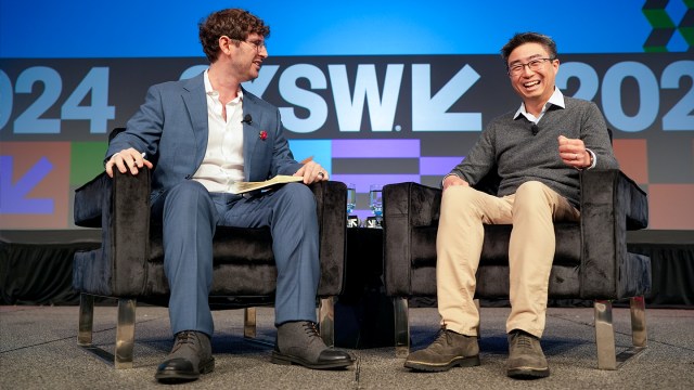 SXSW 2024 Featured Session: AI and Humanity’s Co-evolution with OpenAI’s Head of ChatGPT Peter Deng – Photo by Akash Kataria