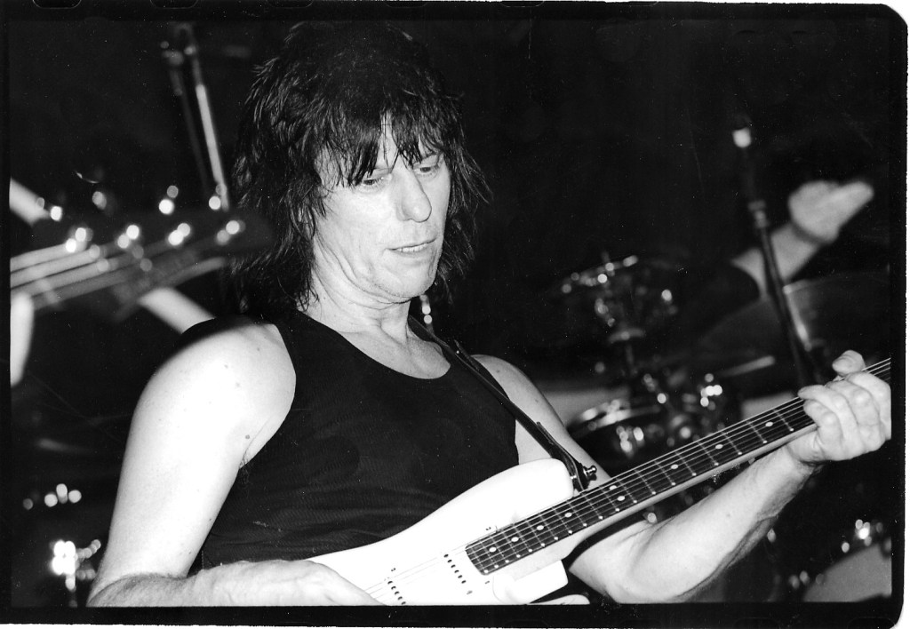 Jeff Beck at SXSW 1999. Photo by Martha Grenon.