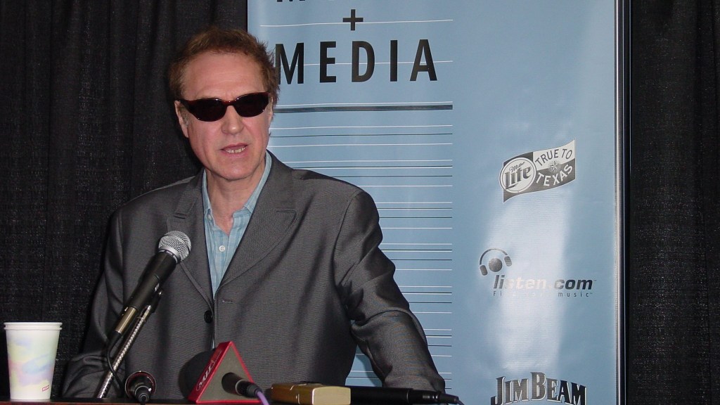Ray Davies at SXSW 2001. Photo by Gary Miller.